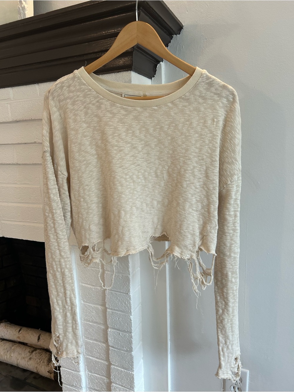 Style Rack Distressed Cropped Long-Sleeve Top - Cream